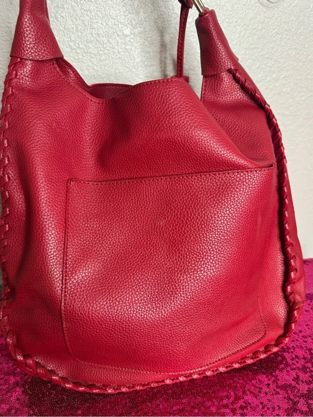2/for $20 🪩 Fringed Red Pebbled Hobo Shoulder Bag - Mark & Hall
